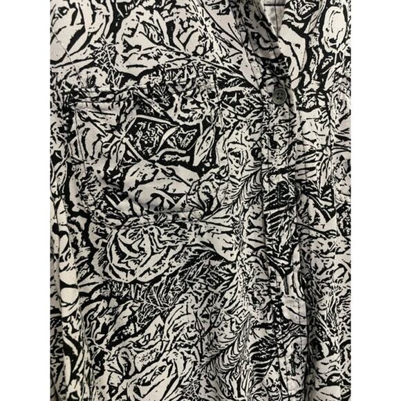 Rock & Republic Women's Rose Print Button Up Shirt Black Print Size Small - Picture 8 of 8